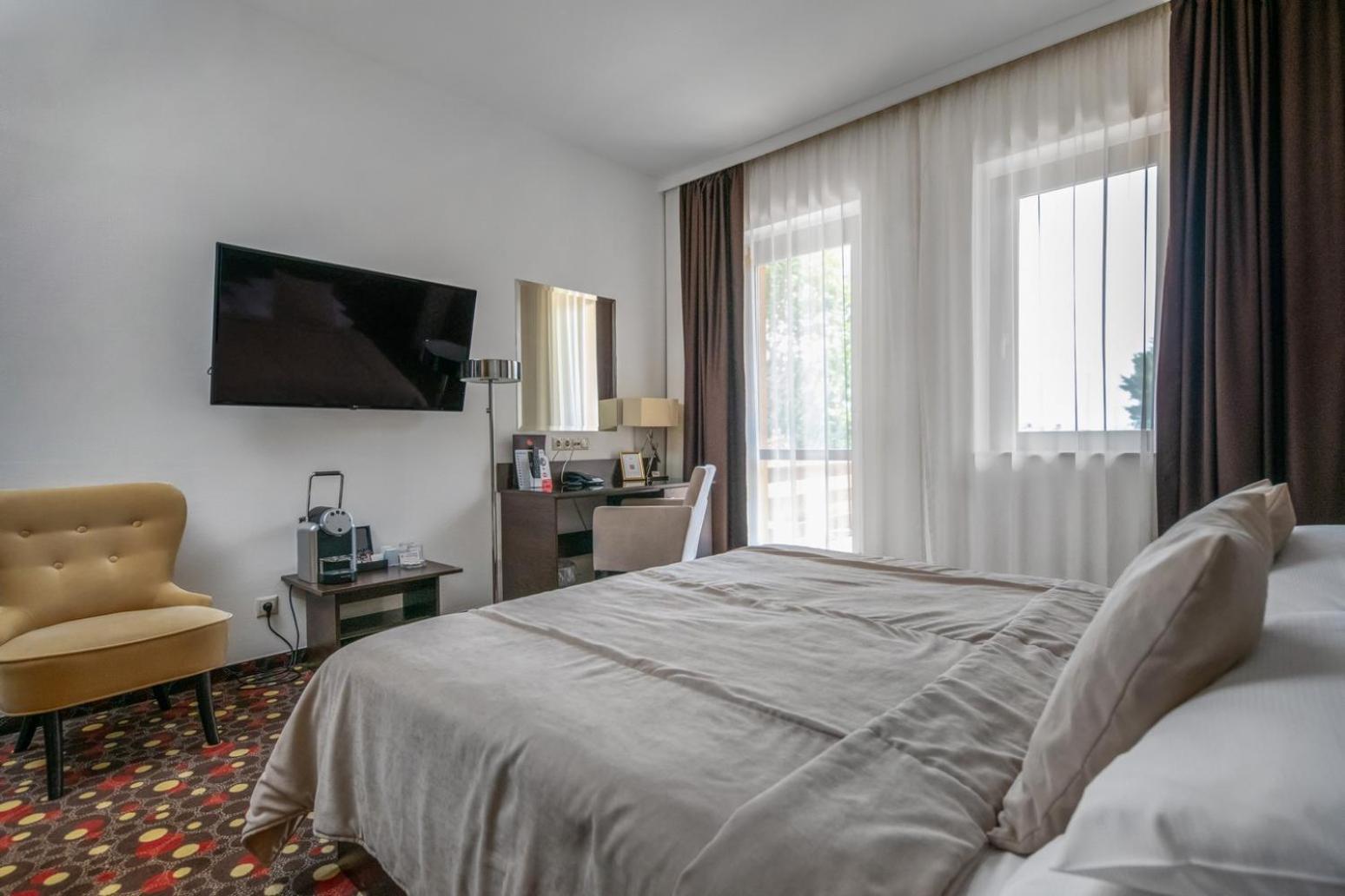 Superior Double or Twin Room,1697783837:JPEG